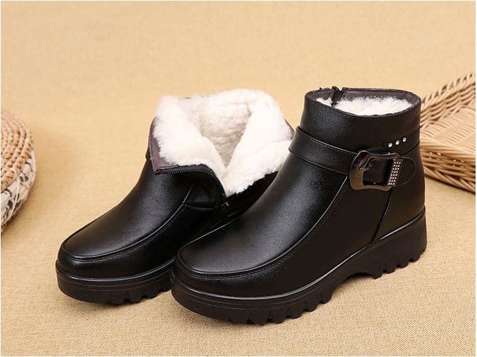 LeatherLuxe™ Leather Boots with Wool Comfort Boot