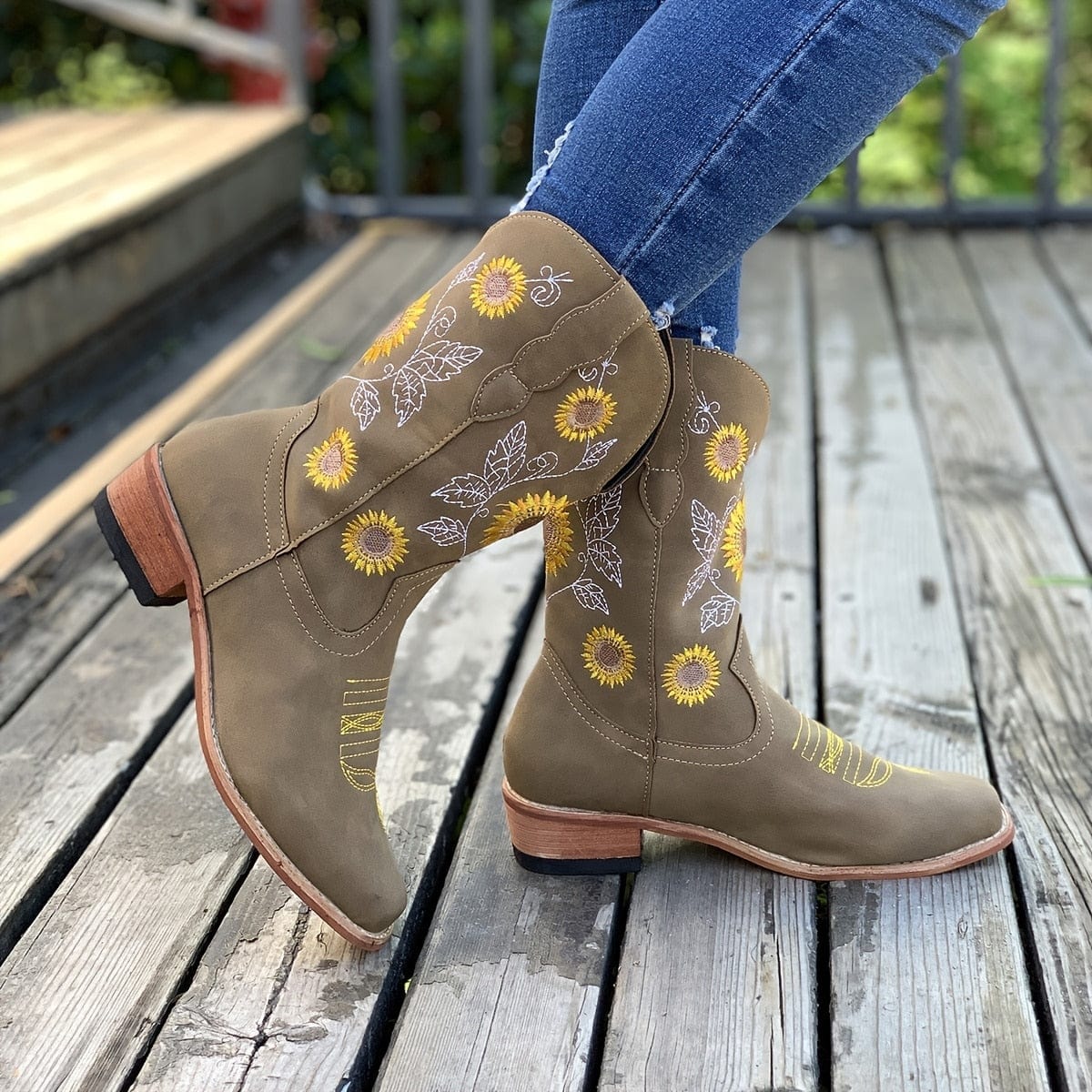 Autumn Allure: Sunflower Boots Khaki / US(4) | UK(2) | EU(35) Women's Boots